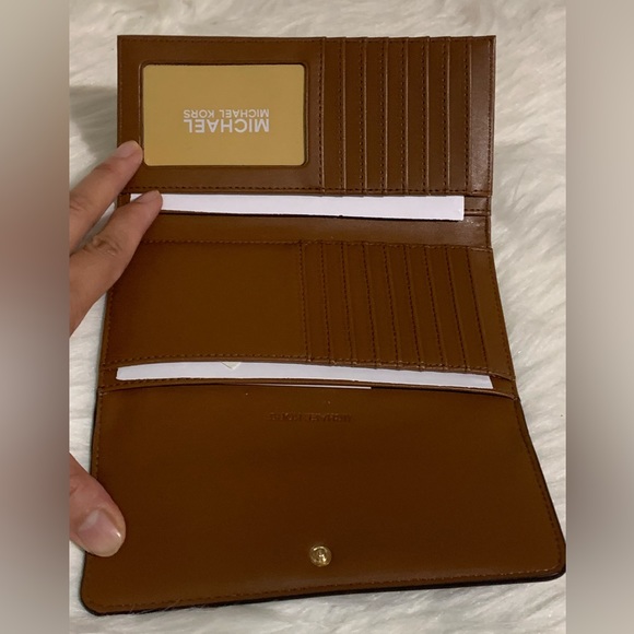 Michael Kors Medium Mirella with Wallet - Picture 10 of 11